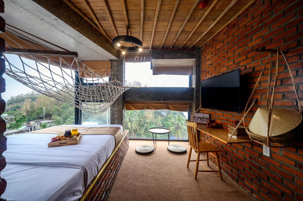 Mira Bai Xep - The Hidden Jewel Hotel